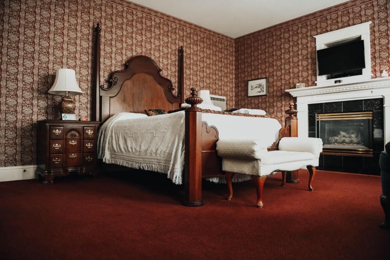 China Clipper (adults Only) 3*