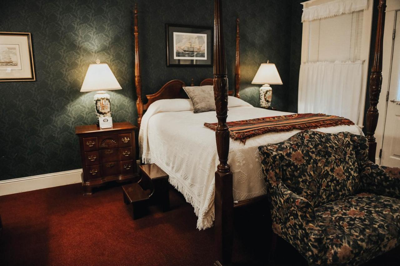 China Clipper (adults Only) 3*